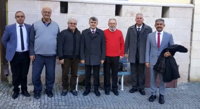 Rektör Uysal'dan çini sanatçılarına ziyaret Rektör Uysal'dan çini sanatçılarına ziyaret
