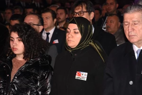 Şehit polis Fethi Sekin ve mübaşir Musa Can, İzmir Adliyesi'nde anıldı