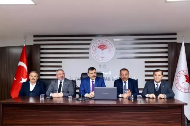 Süne ile mücadele kapsamında 4 bin fidan dağıtıldı