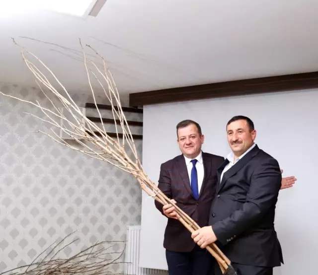 Süne ile mücadele kapsamında 4 bin fidan dağıtıldı