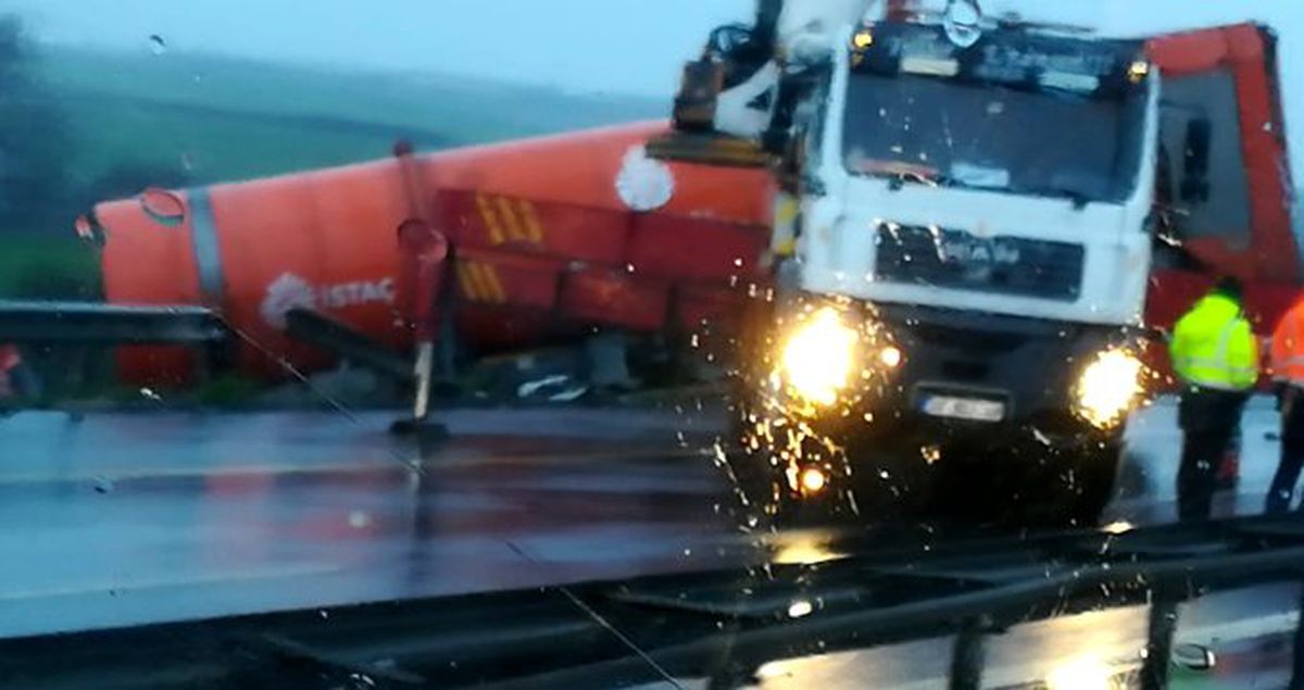TEM'de trafik kazası! Edirne istikameti bir süre trafiğe kapandı