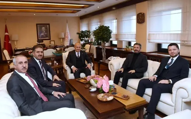 Adıyaman Milletvekilleri Bakan Turhan ile görüştü Adıyaman Milletvekilleri Bakan Turhan ile görüştü