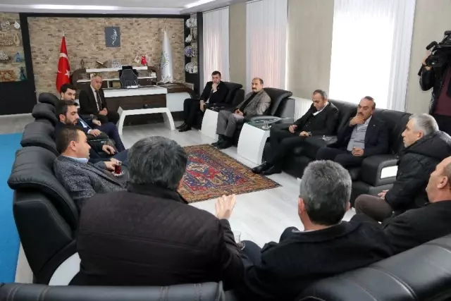 Baki Ersoy, Yahyalılı nakliyecilerle toplantı yaptı