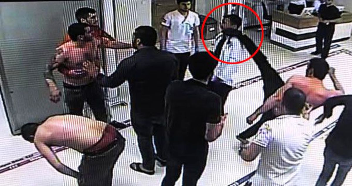 Doktor ve özel güvenlikçiyi darbeden sanıklara 8'er yıl hapis istemiyle dava açıldı