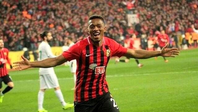 Galatasaray, Sekidika ile 3.5 yıllık anlaşma sağladı