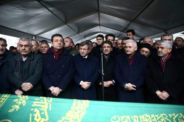 Göksu ailesinin acı gününde dikkatlerden kaçmayan detay! Uzun süre sonra yan yanalar