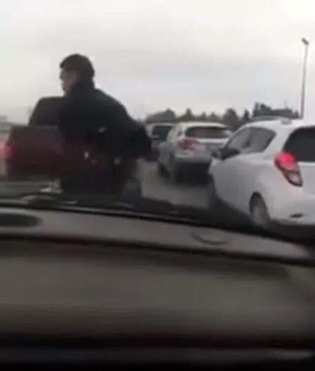 Kan donduran infaz! Katil, her saniyesini arkadaşına kaydettirdi