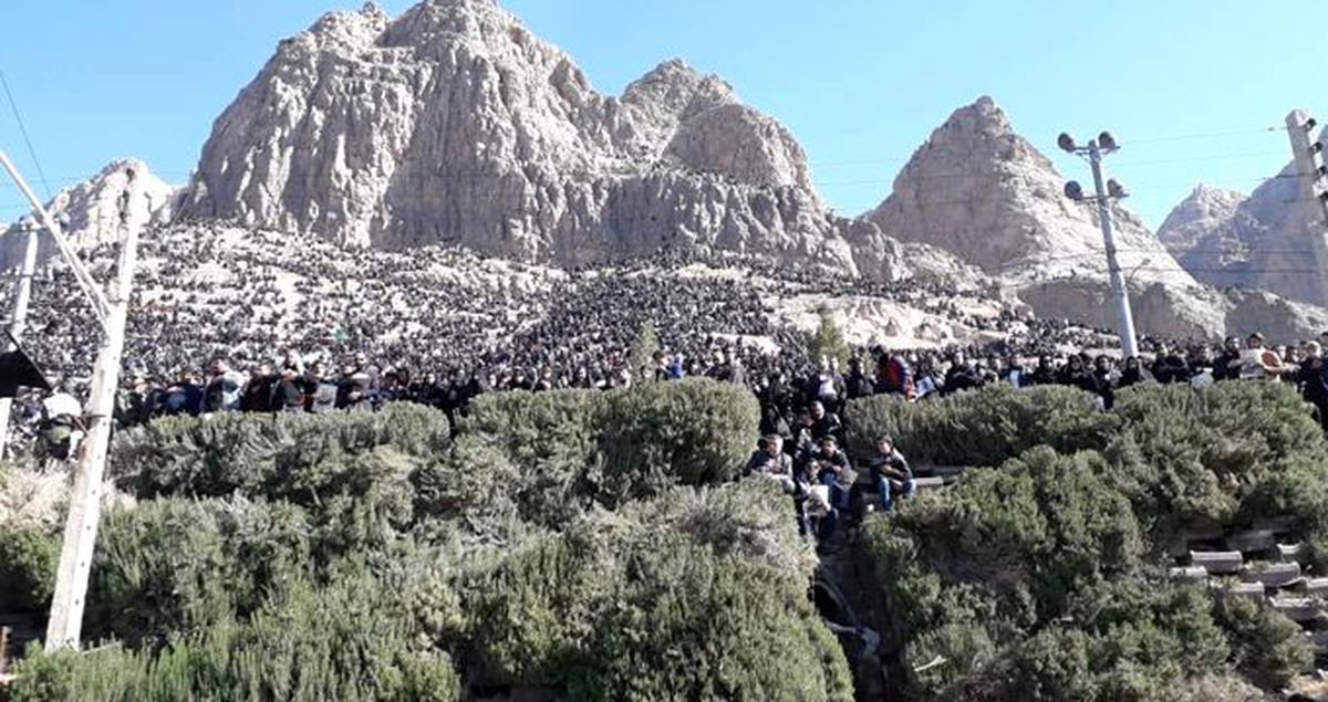 Kasım Süleymani'nin cenazesi, izdiham nedeniyle toprağa verilemedi