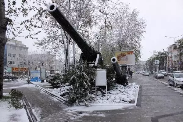 Kuzey Ege ve Güney Marmara'daki adalara ulaşım sağlanamıyor (4)