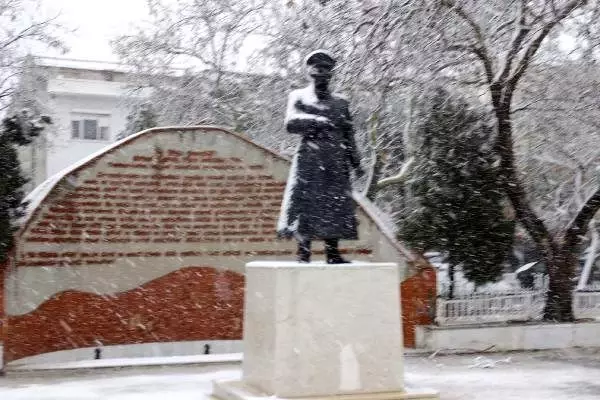 Kuzey Ege ve Güney Marmara'daki adalara ulaşım sağlanamıyor (4)