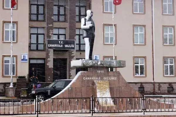 Kuzey Ege ve Güney Marmara'daki adalara ulaşım sağlanamıyor (4)
