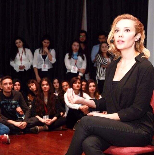 Tijen Karaş kimdir, nereli? Tijen Karaş kaç yaşında?