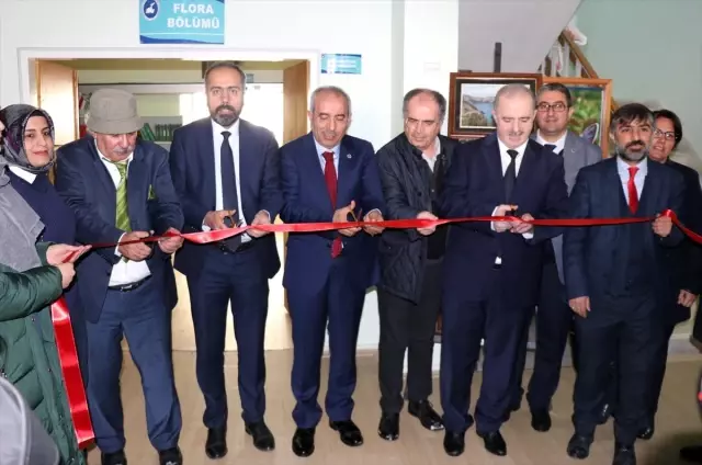 Van Yüzüncü Yıl Üniversitesinde sanal herbaryum açıldı Van Yüzüncü Yıl Üniversitesinde sanal herbaryum açıldı