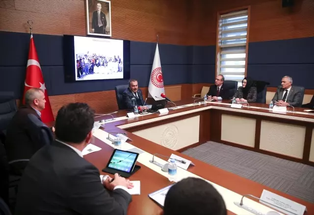 AK Parti Milletvekili Veysel Eroğlu: 'İstanbul'u susuz bırakma hakkımız yok' AK Parti Milletvekili Veysel Eroğlu: 'İstanbul'u susuz bırakma hakkımız yok'