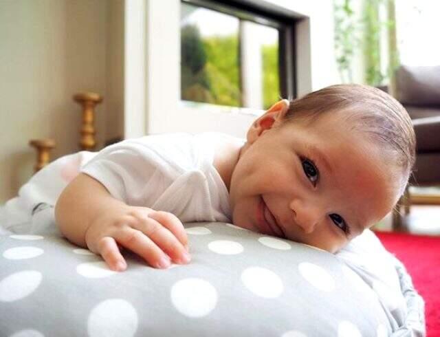 Bebeği 5 aylıkken ameliyat olan Almeda Abazi, canlı yayında gözyaşlarına hakim olamadı