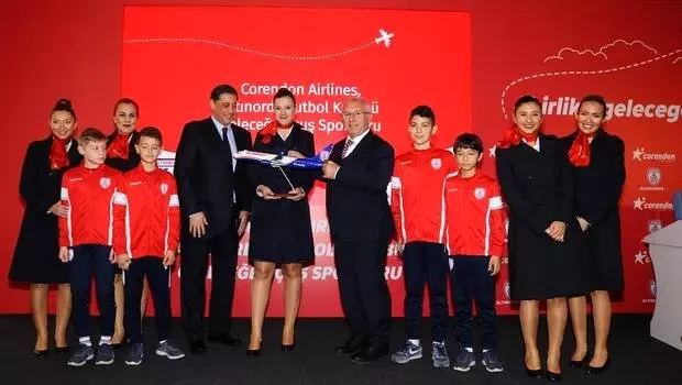 Corendon Airlines, Altınordu'nun 'Geleceğe Uçuş' sponsoru oldu Corendon Airlines, Altınordu'nun 'Geleceğe Uçuş' sponsoru oldu