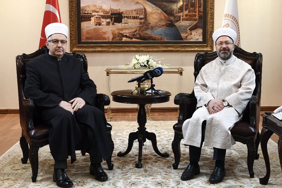 Diyanet İşleri Başkanı Erbaş, Slovenya Müslümanları Müftüsü'nü kabul etti