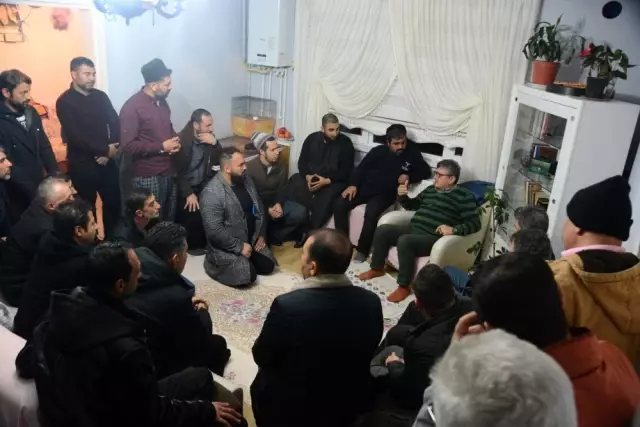 Emniyet müdürü, vatandaşların sorunlarını dinledi Emniyet müdürü, vatandaşların sorunlarını dinledi