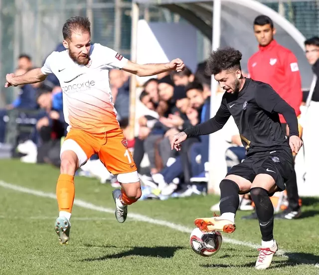 Futbol: Hazırlık maçı Futbol: Hazırlık maçı