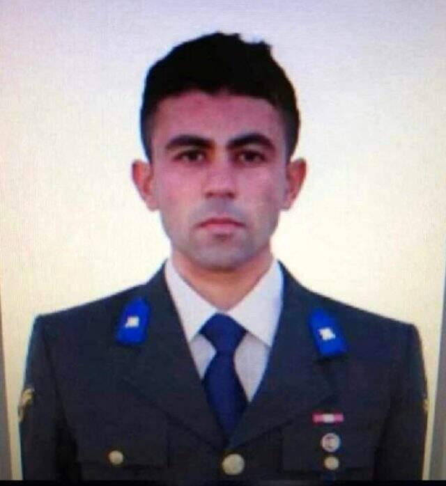 Son dakika: Barış Pınarı bölgesinde bombalı araç saldırısında 4 asker şehit oldu.