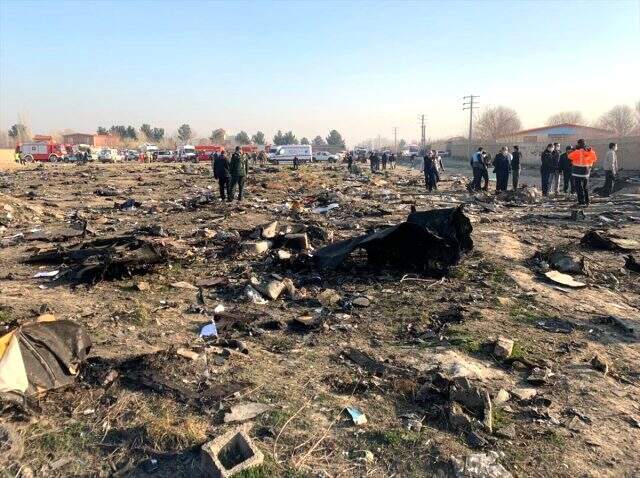 Son dakika: İran'dan 'Yolcu uçağı füzeyle düşürüldü' iddiasına yalanlama geldi