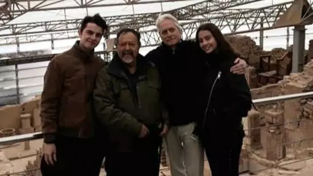 Ünlü yıldız Michael Douglas Efes Antik Kenti'ni gezdi Ünlü yıldız Michael Douglas Efes Antik Kenti'ni gezdi