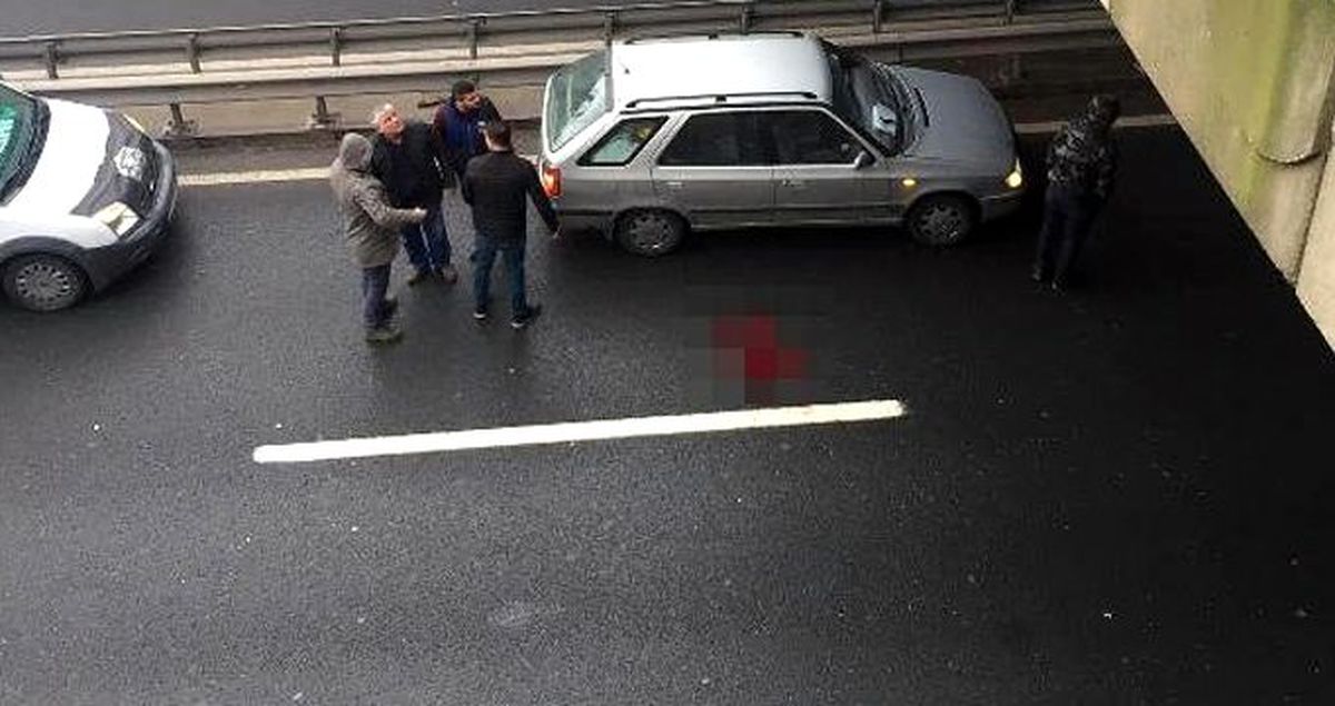 Yakınlarıyla birlikte yürürken bir anda köprüden aşağı atladı