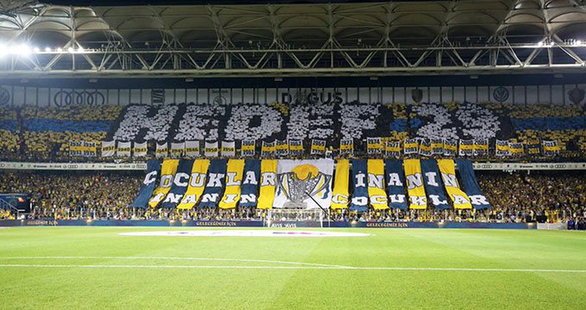 Yeni stoper hamlesi sonrası Fenerbahçeli taraftarlar çıldırdı: Comolli istifa