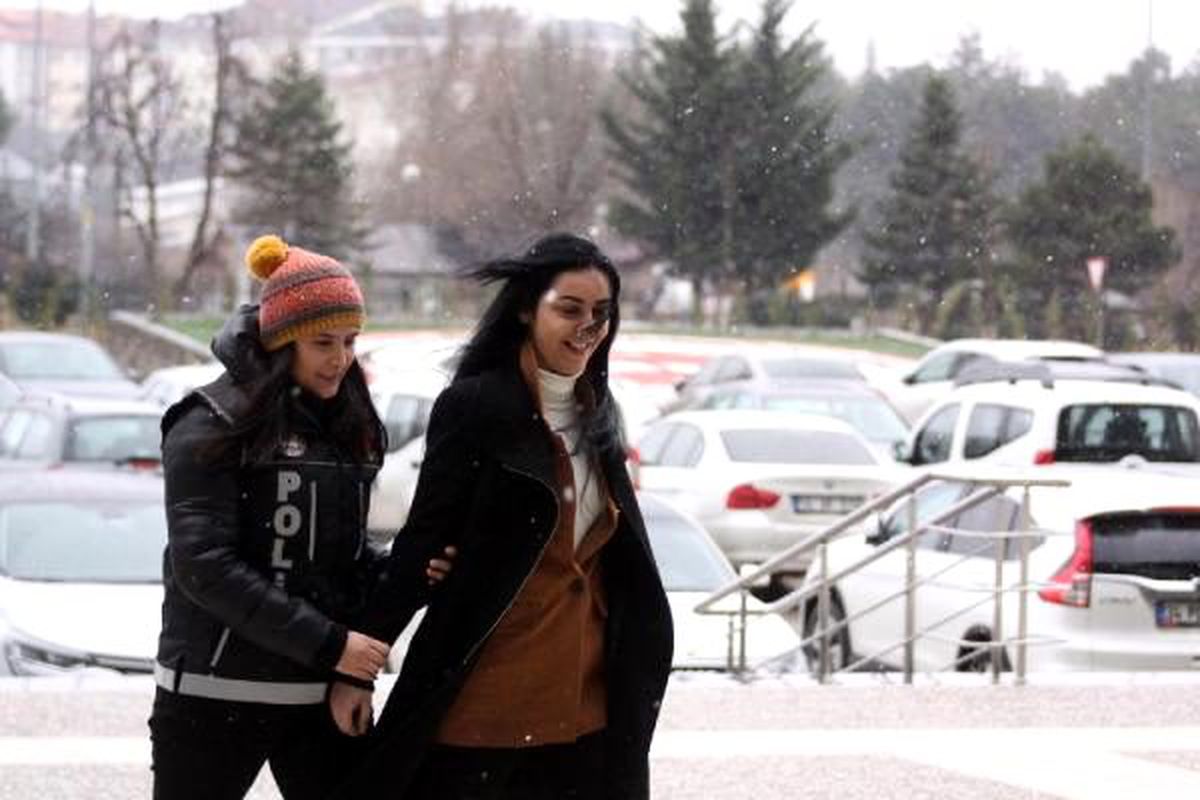 Adliyeye gülerek girip tutuklanarak çıkan kadının ifadesi ortaya çıktı