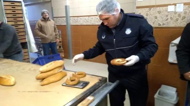 Akhisar Belediyesinden fırın işletmelerine denetim