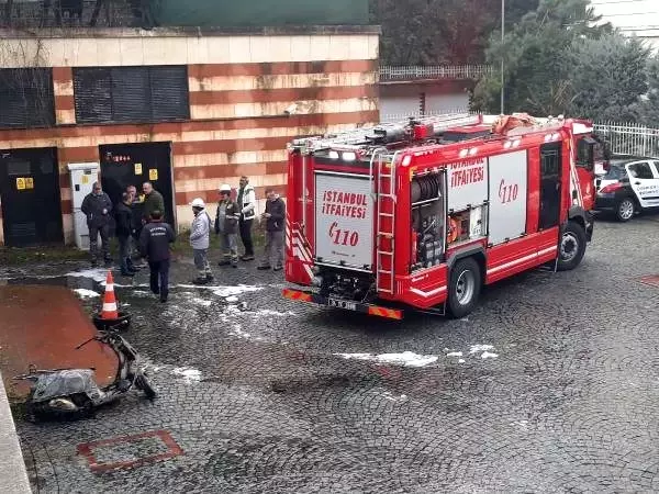 Beykoz'da otoparkta yangın, üst katlarda mahsur kalanlar kurtarıldı Beykoz'da otoparkta yangın, üst katlarda mahsur kalanlar kurtarıldı