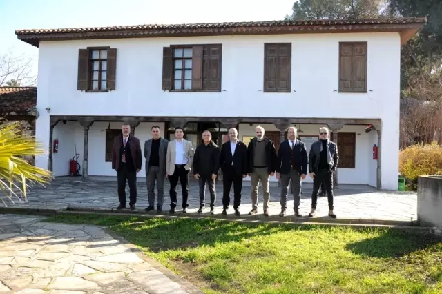 Dostluk maçı için gelen vekiller, Aydın'a hayran kaldı Dostluk maçı için gelen vekiller, Aydın'a hayran kaldı