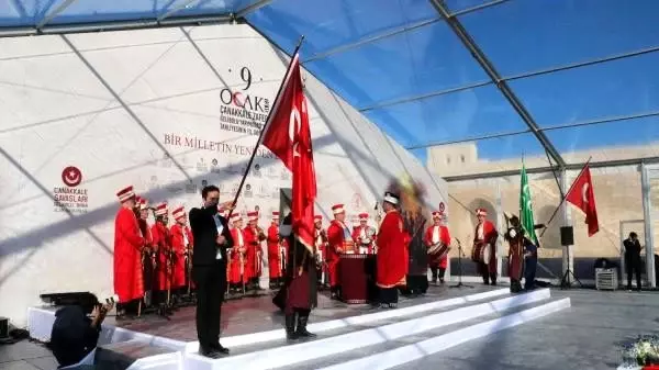 Gelibolu'nun tahliyesinin 104'üncü yılı için tören Gelibolu'nun tahliyesinin 104'üncü yılı için tören