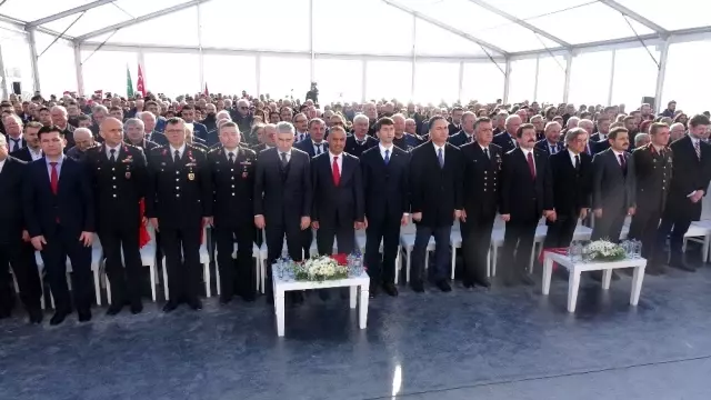 Gelibolu Yarımadası'nın düşman işgalinden kurtuluşunun 104. yılı kutlandı Gelibolu Yarımadası'nın düşman işgalinden kurtuluşunun 104. yılı kutlandı