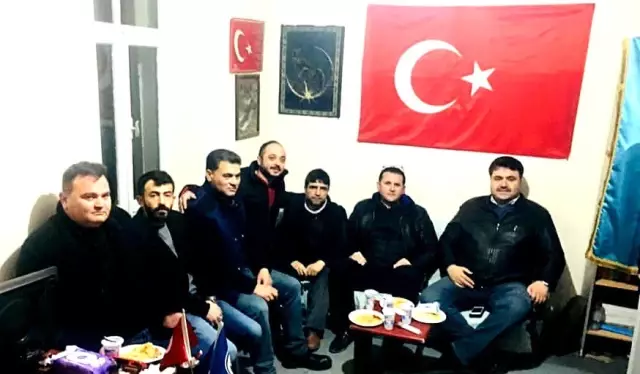 Havran'da MHP'den kaz etli pilav gecesi Havran'da MHP'den kaz etli pilav gecesi