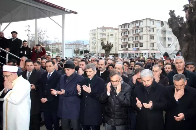 Rize Valisi Kemal Çeber'in acı günü Rize Valisi Kemal Çeber'in acı günü