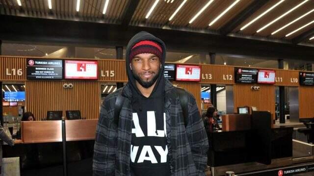Ryan Babel, İstanbul'dan ayrıldı
