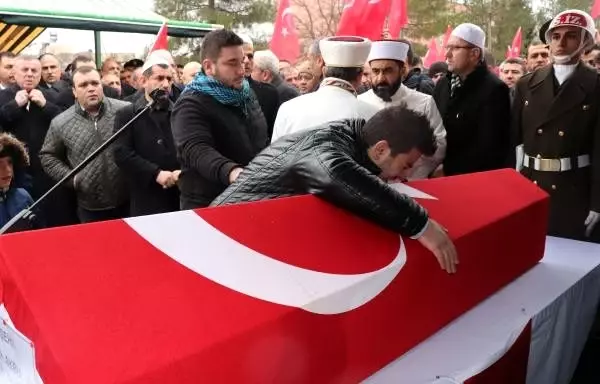 Şehit Uzman Onbaşı Akbulut, Mardin'de son yolculuğuna uğurlandı