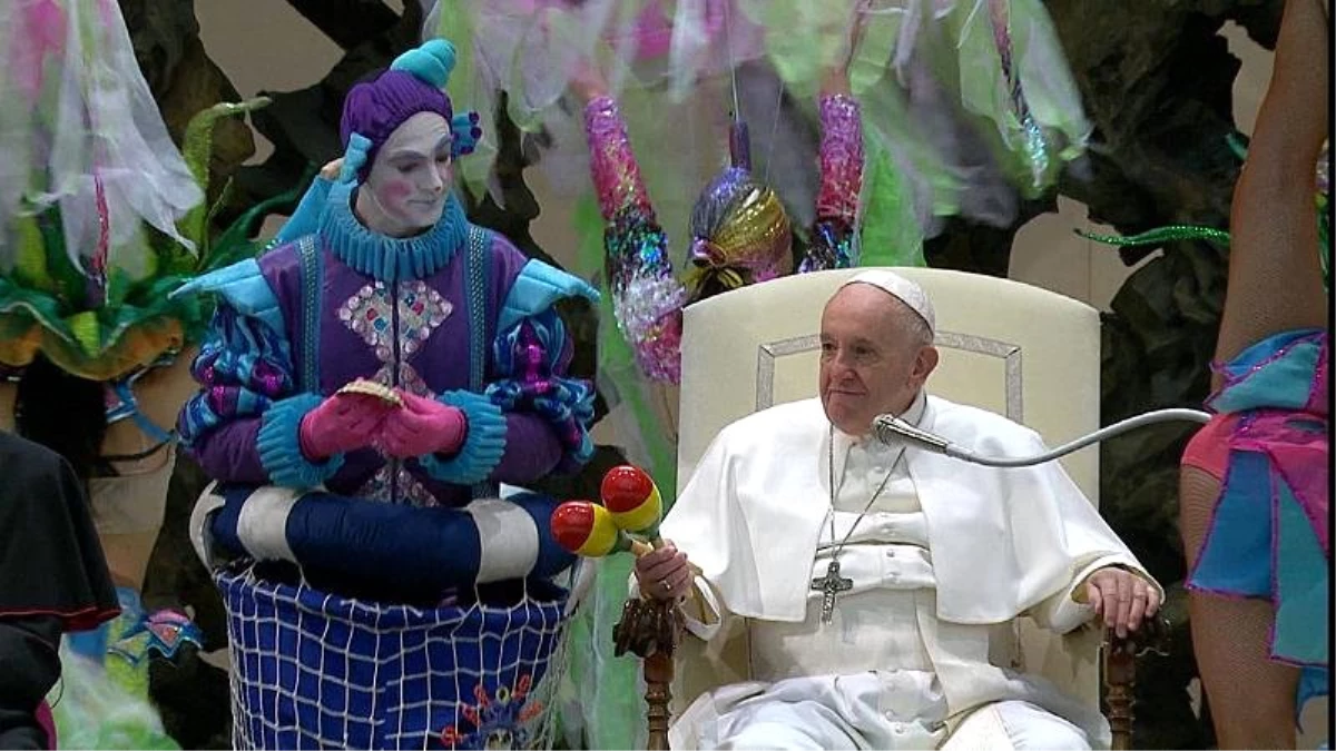 Vatikan�da Papa�nın huzurunda sirk gösterisi Haberler