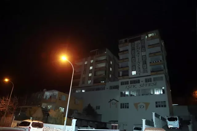 Apartmanın 9. katından düşen bebek yaşamını yitirdi