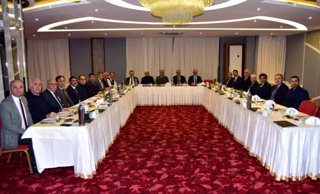 Başkan Ergün, Cumhur İttifakı'nın belediye başkanlarını ağırladı Başkan Ergün, Cumhur İttifakı'nın belediye başkanlarını ağırladı