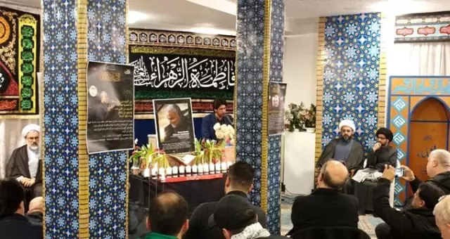 Berlin'deki bir camide 'ABD'nin öldürdüğü şehitler' temalı tören düzenlendi Berlin'deki bir camide 'ABD'nin öldürdüğü şehitler' temalı tören düzenlendi