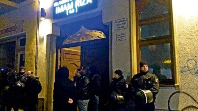 Berlin'deki bir camide 'ABD'nin öldürdüğü şehitler' temalı bir tören düzenlendi