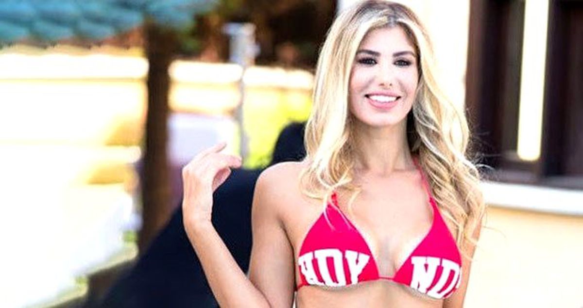 Hatice, ayna karşısındaki pozlarıyla sosyal medyada alay konusu oldu