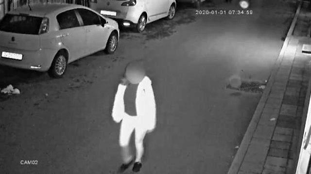 Kadıköy'de sokakta yürüyen genç kadını taciz eden şüpheli yakalandı