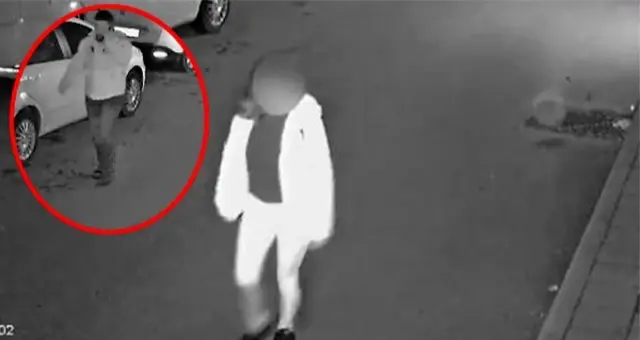Kadıköy'de sokakta yürüyen genç kadını taciz eden şüpheli yakalandı Kadıköy'de sokakta yürüyen genç kadını taciz eden şüpheli yakalandı