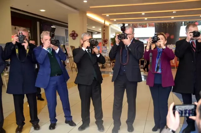 'Manşetlerle ve Fotoğraflarla Kütahya' fotoğraf sergisi 'Manşetlerle ve Fotoğraflarla Kütahya' fotoğraf sergisi