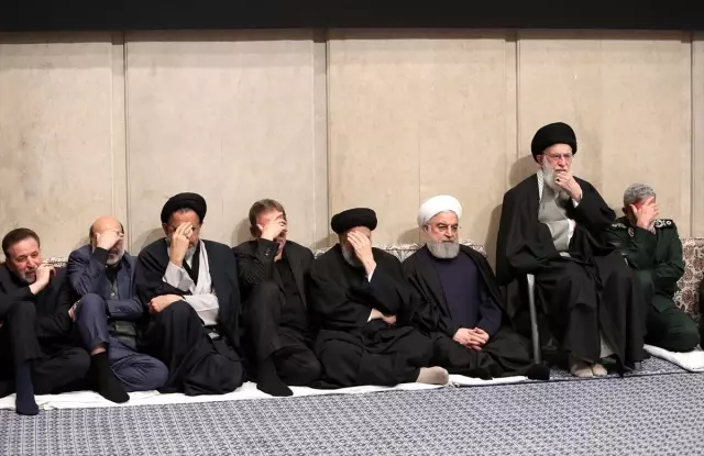 Süleymani'yi anma merasiminde hüzünlü anlar yaşandı Süleymani'yi anma merasiminde hüzünlü anlar yaşandı