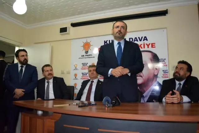 AK Parti Genel Başkan Yardımcısı Ünal Ayvalık'ta AK Parti Genel Başkan Yardımcısı Ünal Ayvalık'ta