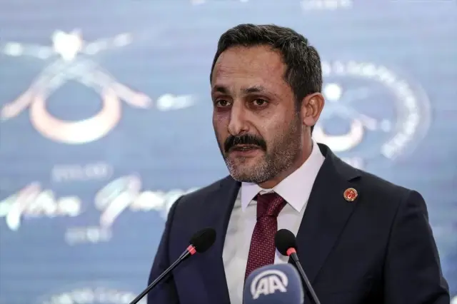 AYGAD'ın düzenlediği Altın İmza Ödülleri nde AA'ya ödül